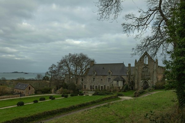 Comment organiser une visite des monastères du Mont Athos, Grèce ?